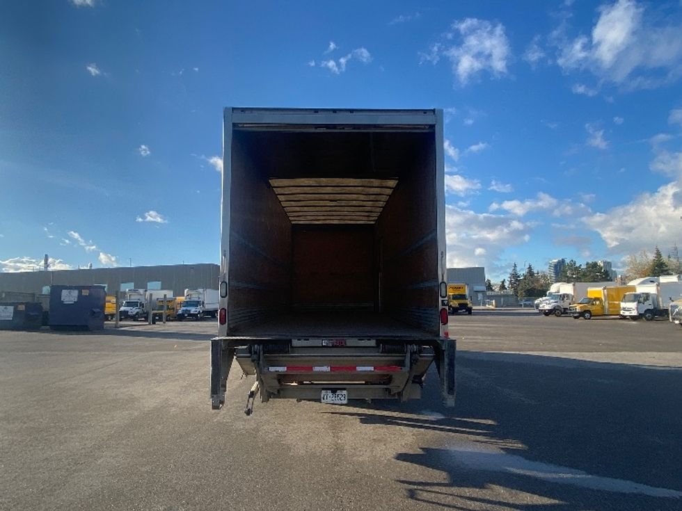 Medium Duty Box Truck-Light and Medium Duty Trucks-Freightliner-2018-M2-Mississauga-ON-460,473\n\t\tkm-$ 42,750 - Image 9