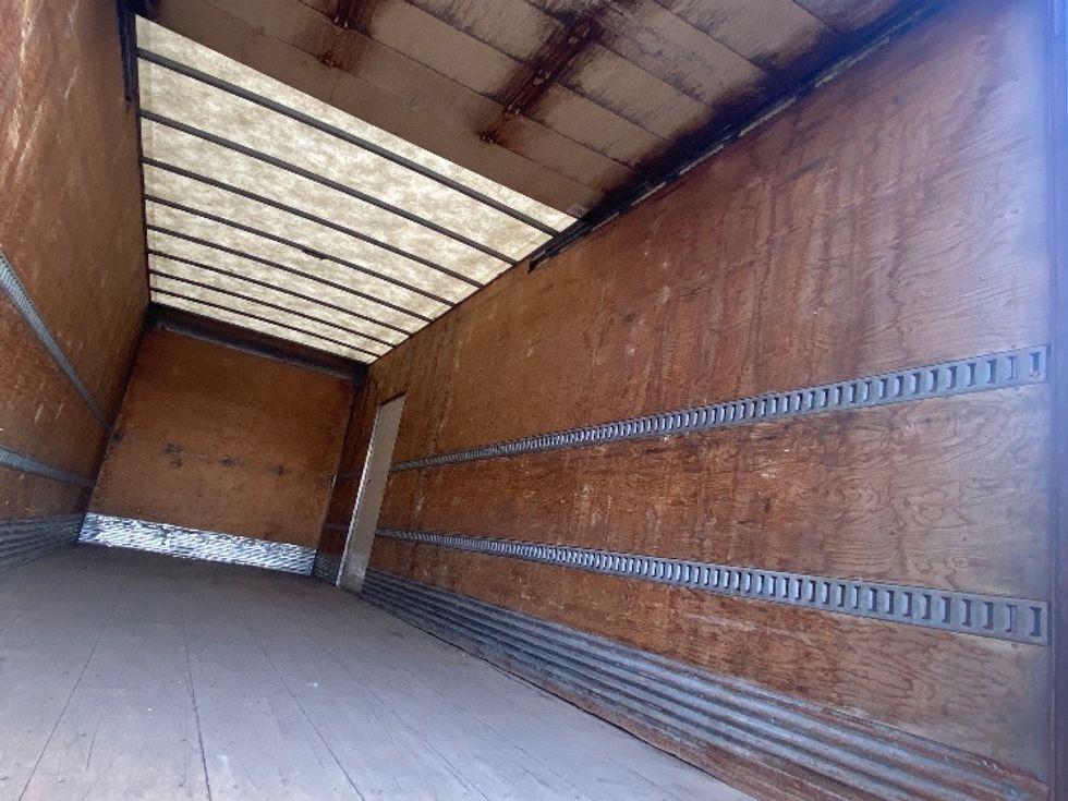 Medium Duty Box Truck-Light and Medium Duty Trucks-Freightliner-2018-M2-Mississauga-ON-462,451\n\t\tkm-$ 42,500 - Image 12