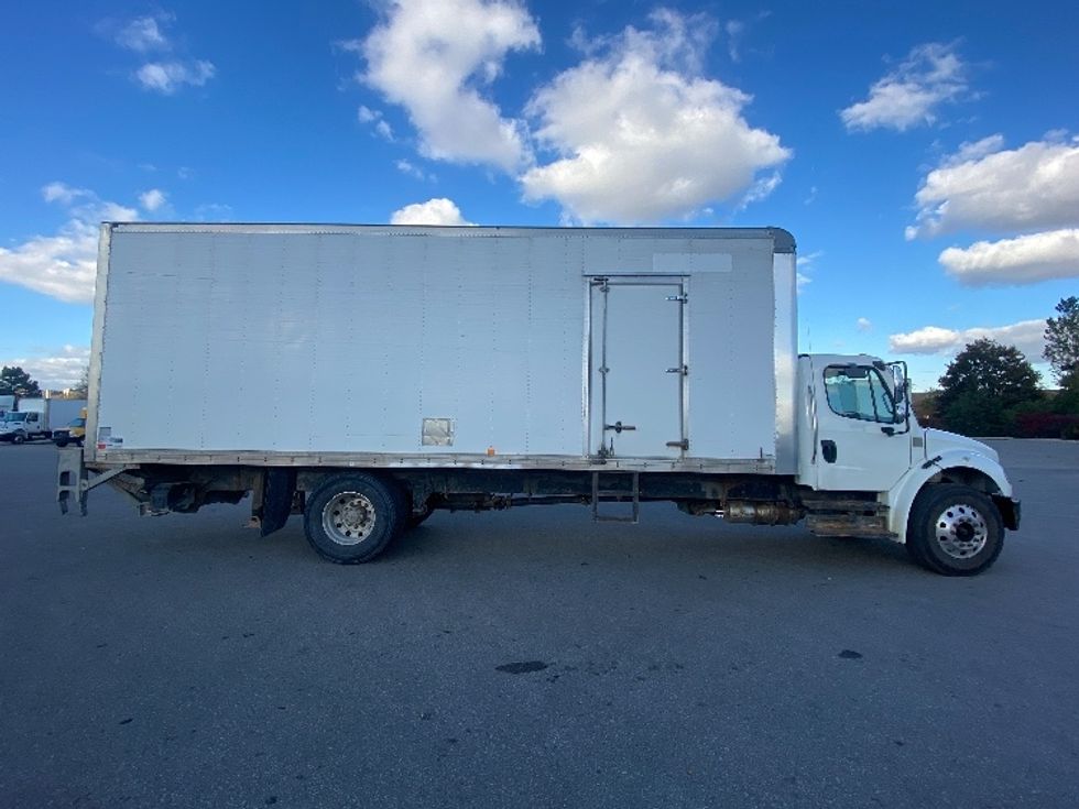 Medium Duty Box Truck-Light and Medium Duty Trucks-Freightliner-2018-M2-Mississauga-ON-462,451\n\t\tkm-$ 42,500 - Image 15