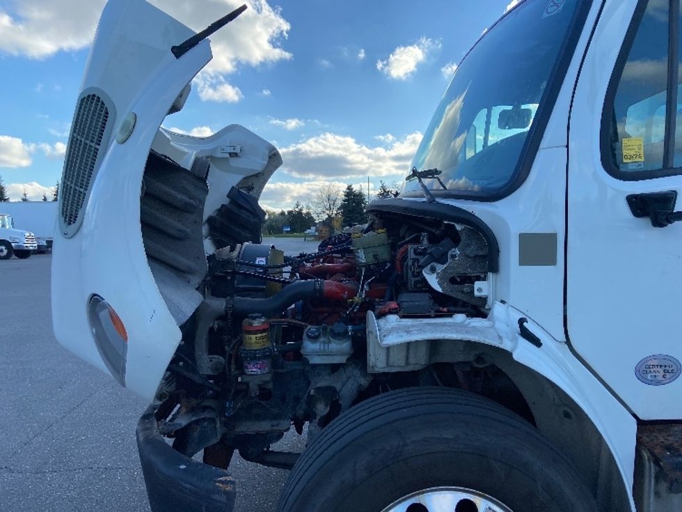 Medium Duty Box Truck-Light and Medium Duty Trucks-Freightliner-2018-M2-Mississauga-ON-462,451\n\t\tkm-$ 42,500 - Image 24