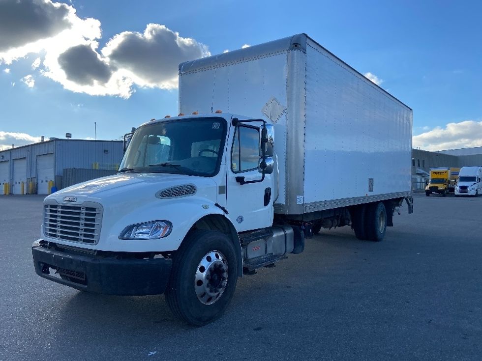 Medium Duty Box Truck-Light and Medium Duty Trucks-Freightliner-2018-M2-Mississauga-ON-462,451\n\t\tkm-$ 42,500 - Image 3