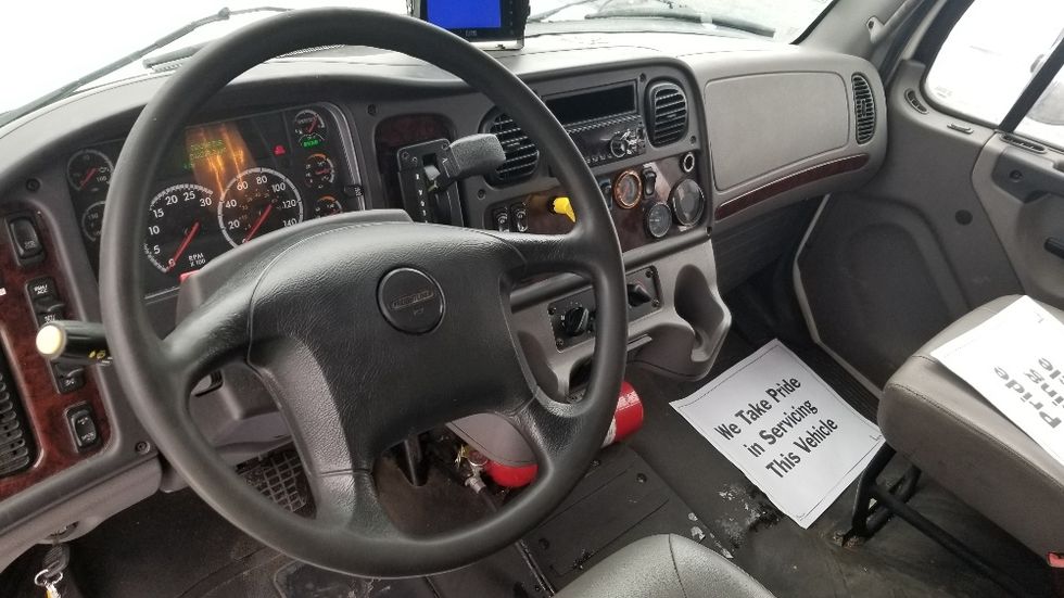 Medium Duty Box Truck-Light and Medium Duty Trucks-Freightliner-2018-M2-Mississauga-ON-508,537\n\t\tkm-$ 30,000 - Image 17