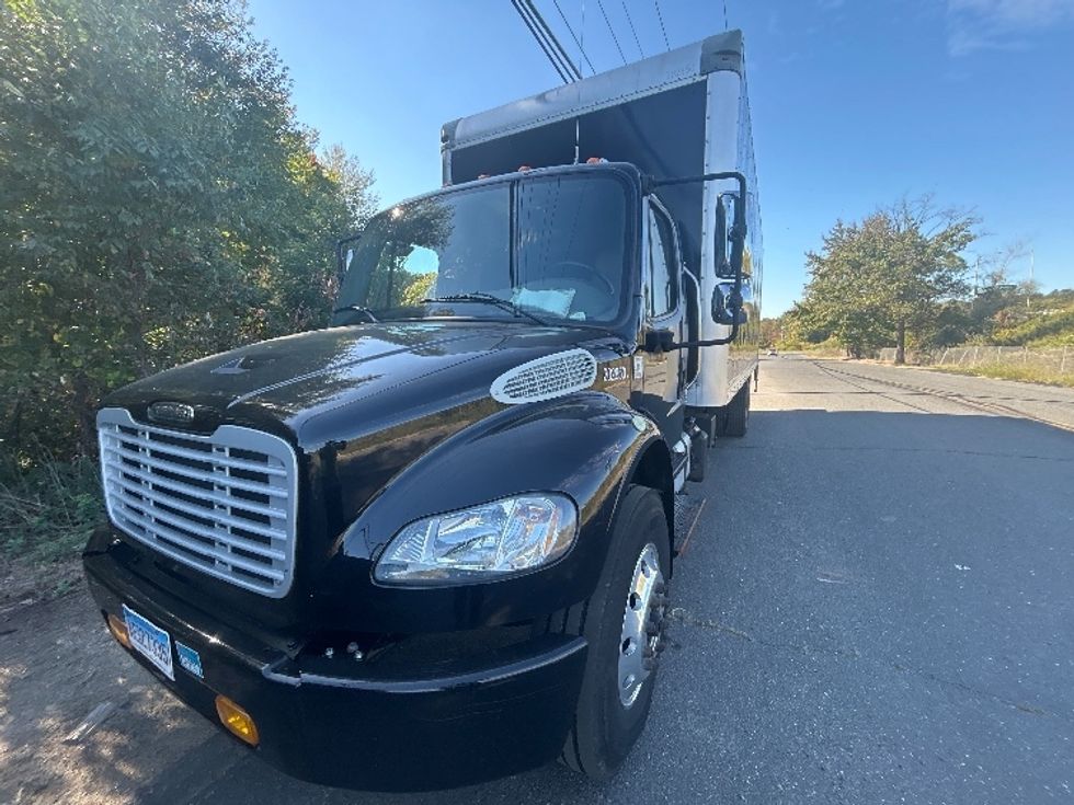 Medium Duty Box Truck-Light and Medium Duty Trucks-Freightliner-2018-M2-Montgomery-NY-18,165\n\t\tmiles-$ 58,000 - Image 3