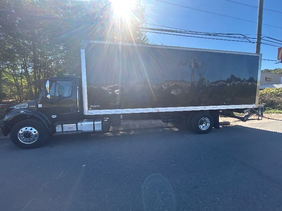 Medium Duty Box Truck-Light and Medium Duty Trucks-Freightliner-2018-M2-Montgomery-NY-18,165\n\t\tmiles-$ 58,000 - Image 4