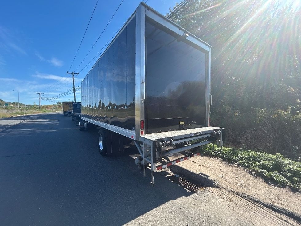 Medium Duty Box Truck-Light and Medium Duty Trucks-Freightliner-2018-M2-Montgomery-NY-18,165\n\t\tmiles-$ 58,000 - Image 6