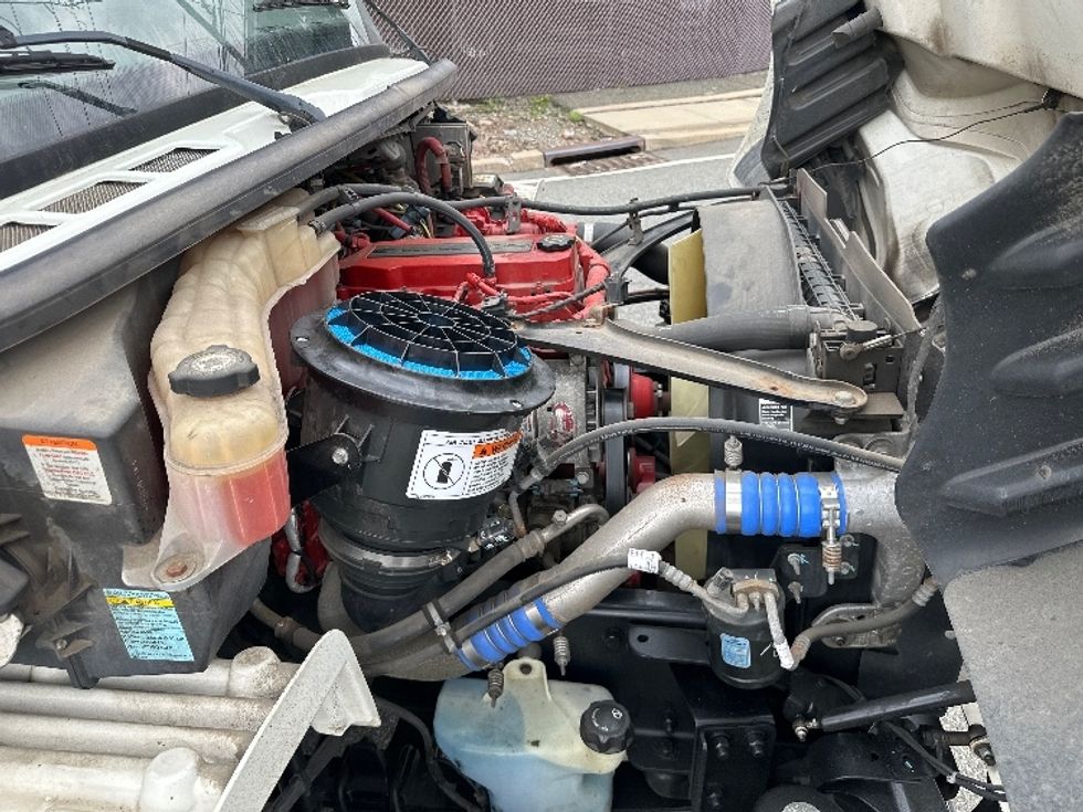 Medium Duty Box Truck-Light and Medium Duty Trucks-Freightliner-2018-M2-North Bergen-NJ-101,404\n\t\tmiles-$ 45,750 - Image 23