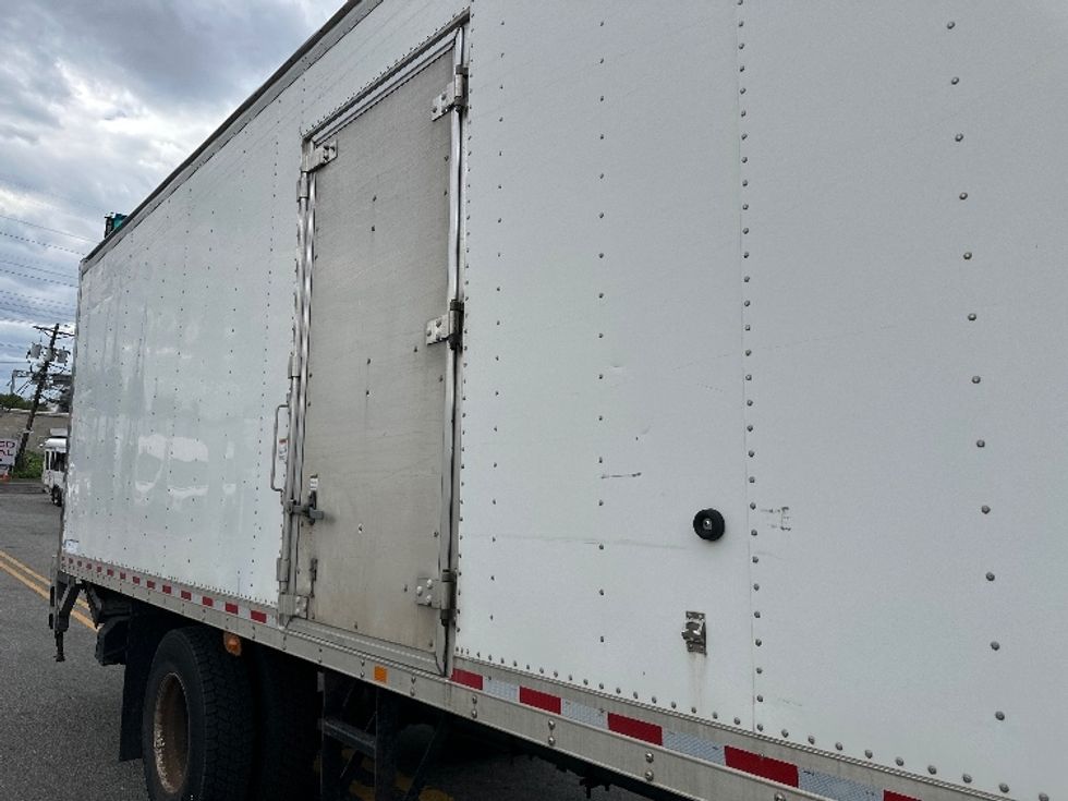 Medium Duty Box Truck-Light and Medium Duty Trucks-Freightliner-2018-M2-North Bergen-NJ-101,404\n\t\tmiles-$ 45,750 - Image 26