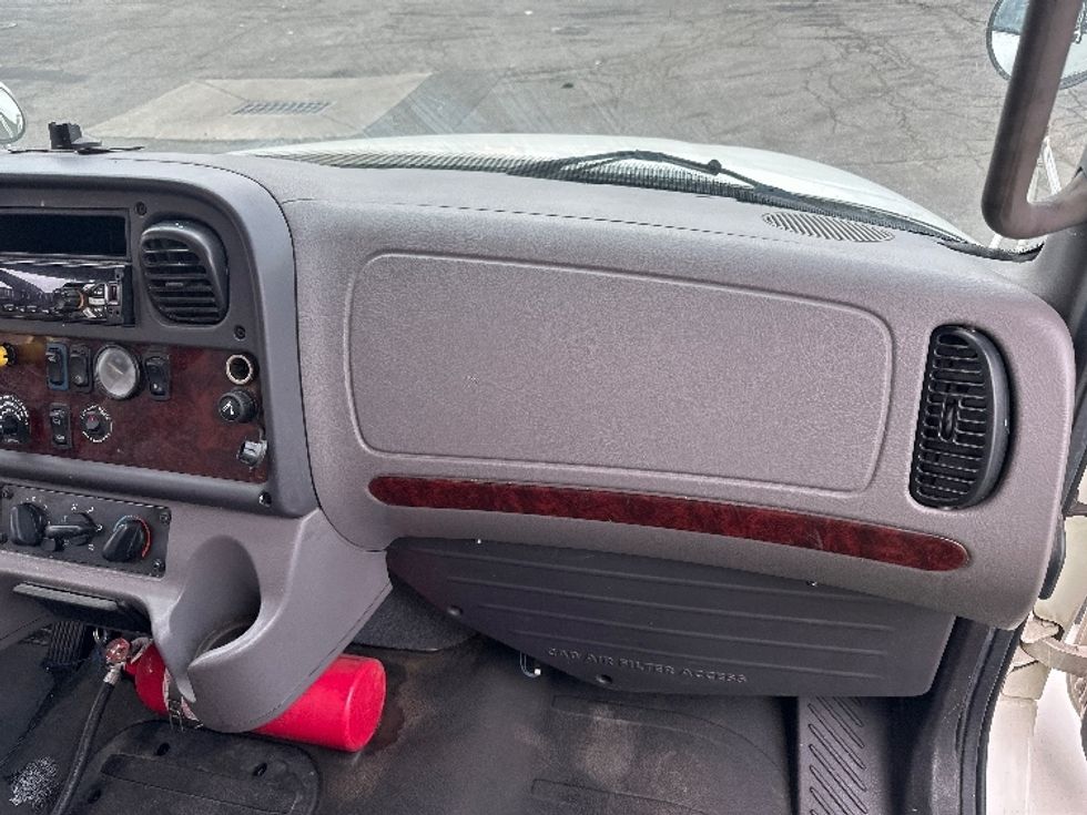 Medium Duty Box Truck-Light and Medium Duty Trucks-Freightliner-2018-M2-North Bergen-NJ-142,698\n\t\tmiles-$ 43,000 - Image 21