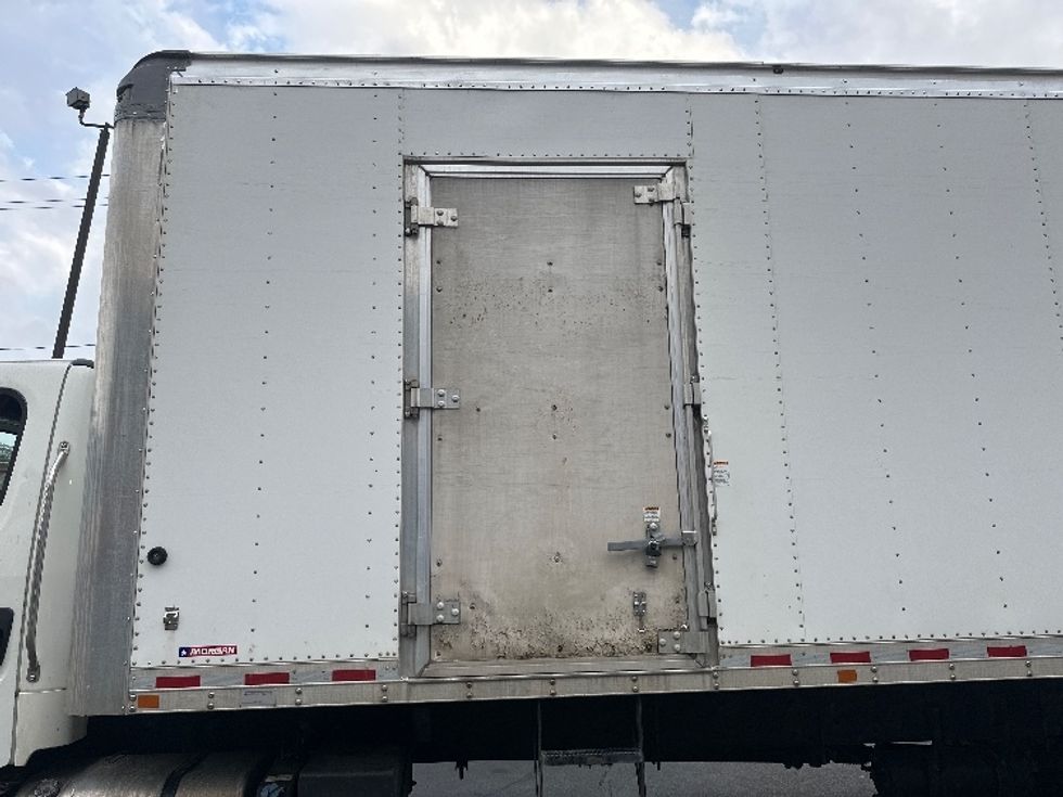 Medium Duty Box Truck-Light and Medium Duty Trucks-Freightliner-2018-M2-North Bergen-NJ-142,698\n\t\tmiles-$ 43,000 - Image 25