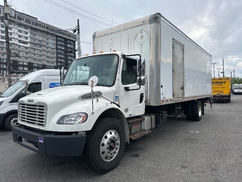 Medium Duty Box Truck-Light and Medium Duty Trucks-Freightliner-2018-M2-North Bergen-NJ-142,698\n\t\tmiles-$ 43,000 - Image 3