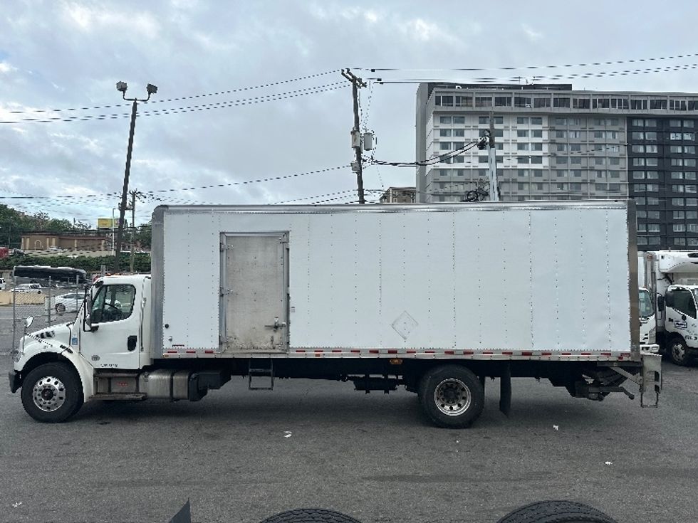 Medium Duty Box Truck-Light and Medium Duty Trucks-Freightliner-2018-M2-North Bergen-NJ-142,698\n\t\tmiles-$ 43,000 - Image 4