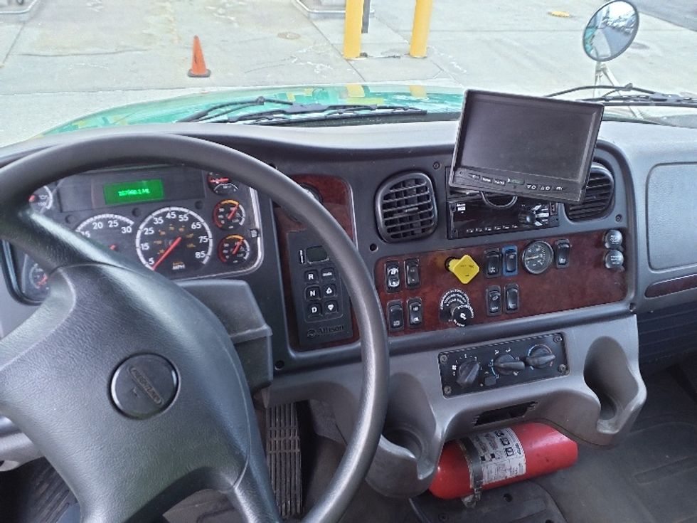 Medium Duty Box Truck-Light and Medium Duty Trucks-Freightliner-2018-M2-Norton-MA-167,438\n\t\tmiles-$ 60,000 - Image 18