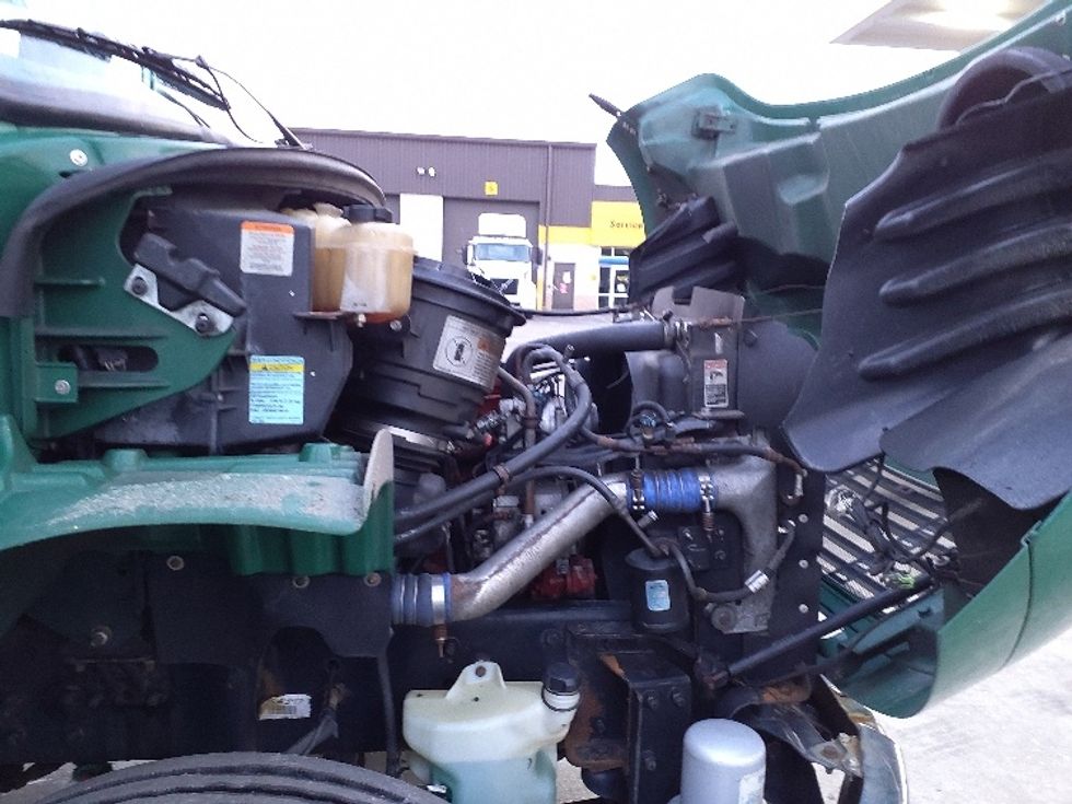 Medium Duty Box Truck-Light and Medium Duty Trucks-Freightliner-2018-M2-Norton-MA-167,438\n\t\tmiles-$ 60,000 - Image 23