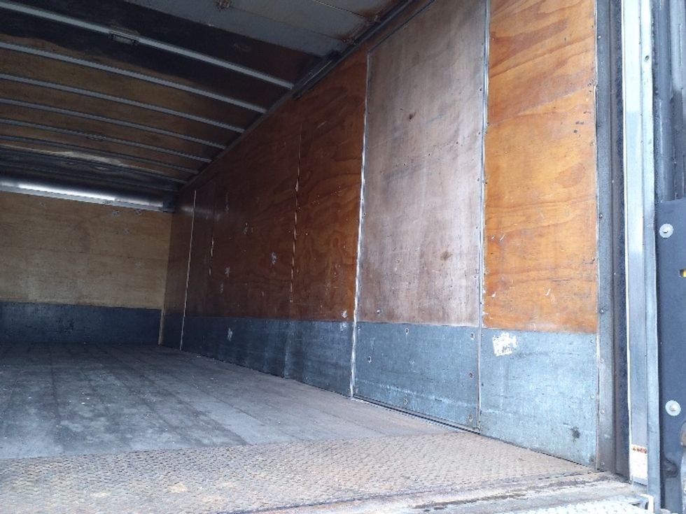 Medium Duty Box Truck-Light and Medium Duty Trucks-Freightliner-2018-M2-Norton-MA-169,750\n\t\tmiles-$ 59,750 - Image 12