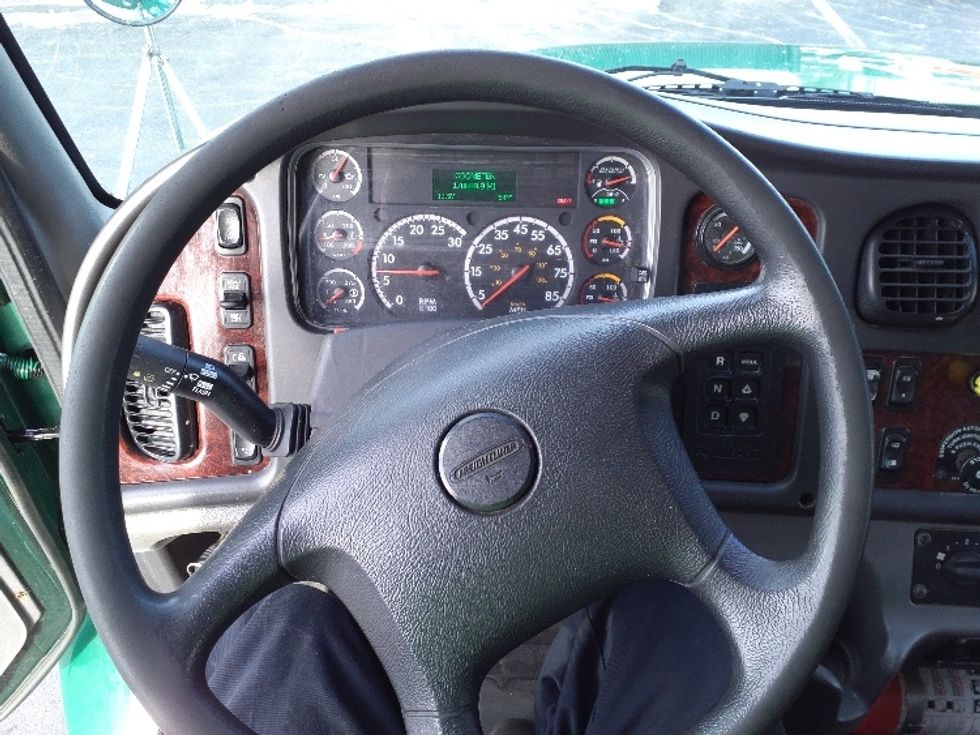 Medium Duty Box Truck-Light and Medium Duty Trucks-Freightliner-2018-M2-Norton-MA-169,750\n\t\tmiles-$ 59,750 - Image 17