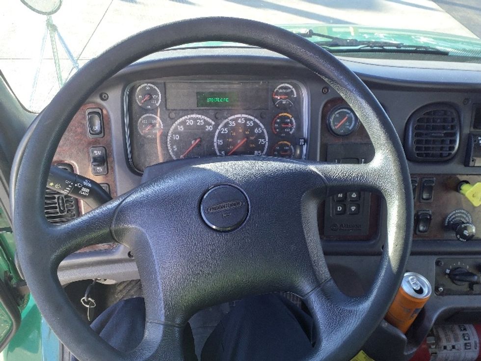 Medium Duty Box Truck-Light and Medium Duty Trucks-Freightliner-2018-M2-Norton-MA-178,479\n\t\tmiles-$ 55,000 - Image 17