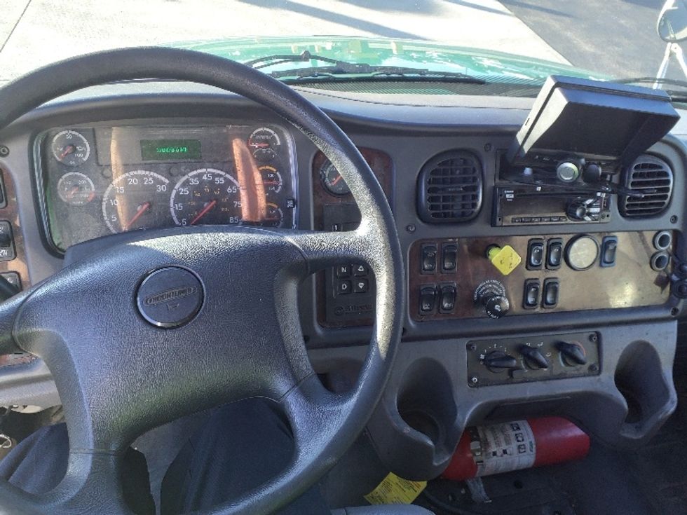 Medium Duty Box Truck-Light and Medium Duty Trucks-Freightliner-2018-M2-Norton-MA-178,479\n\t\tmiles-$ 55,000 - Image 18