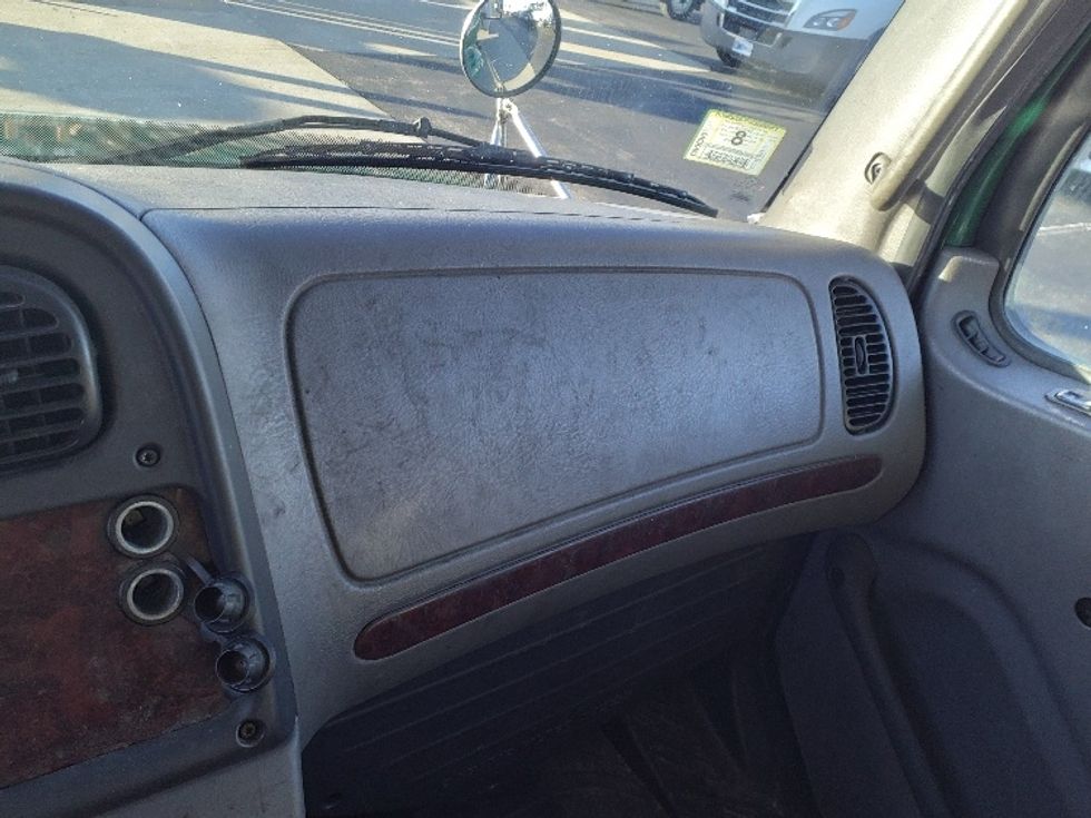 Medium Duty Box Truck-Light and Medium Duty Trucks-Freightliner-2018-M2-Norton-MA-178,479\n\t\tmiles-$ 55,000 - Image 21