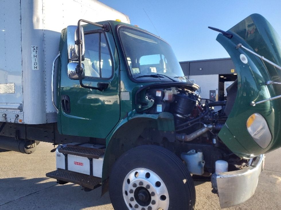 Medium Duty Box Truck-Light and Medium Duty Trucks-Freightliner-2018-M2-Norton-MA-178,479\n\t\tmiles-$ 55,000 - Image 25