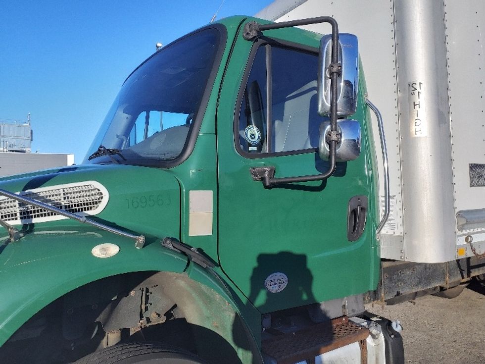 Medium Duty Box Truck-Light and Medium Duty Trucks-Freightliner-2018-M2-Norton-MA-178,479\n\t\tmiles-$ 55,000 - Image 28