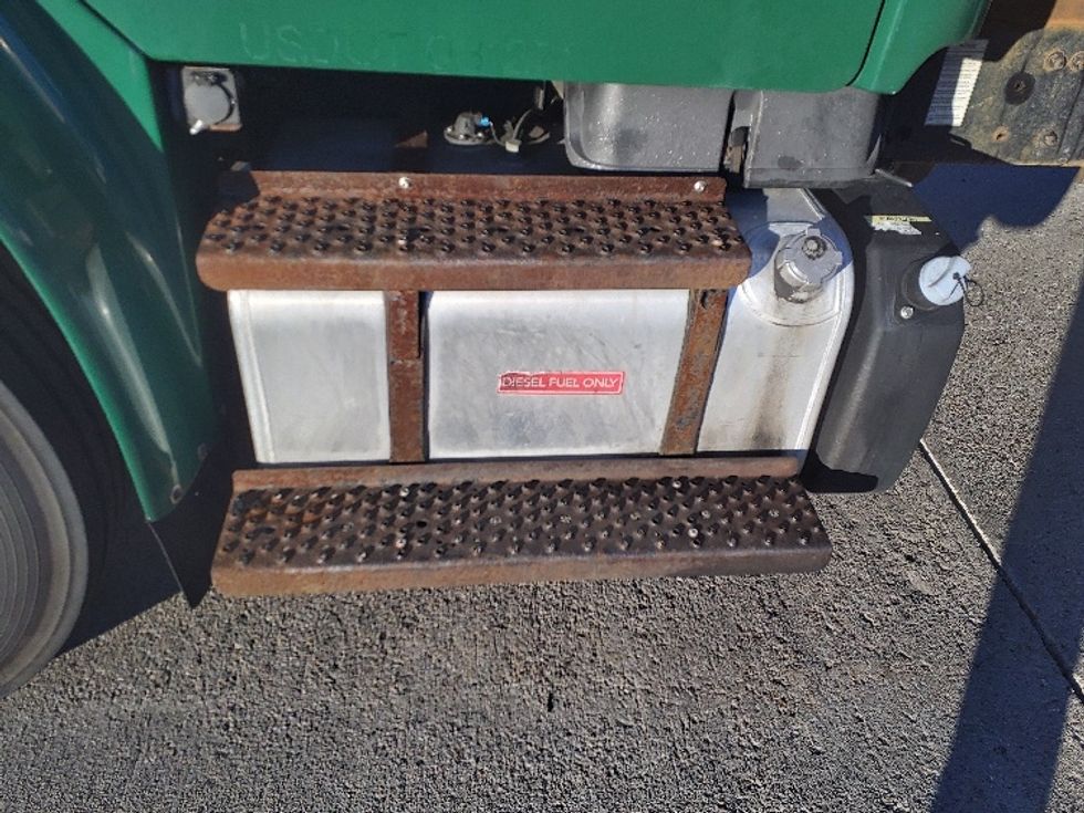 Medium Duty Box Truck-Light and Medium Duty Trucks-Freightliner-2018-M2-Norton-MA-178,479\n\t\tmiles-$ 55,000 - Image 29