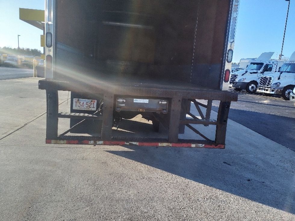 Medium Duty Box Truck-Light and Medium Duty Trucks-Freightliner-2018-M2-Norton-MA-178,479\n\t\tmiles-$ 55,000 - Image 9