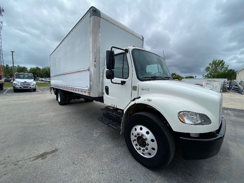 Medium Duty Box Truck-Light and Medium Duty Trucks-Freightliner-2018-M2-Ocala-FL-104,633\n\t\tmiles-$ 56,750 - Image 1