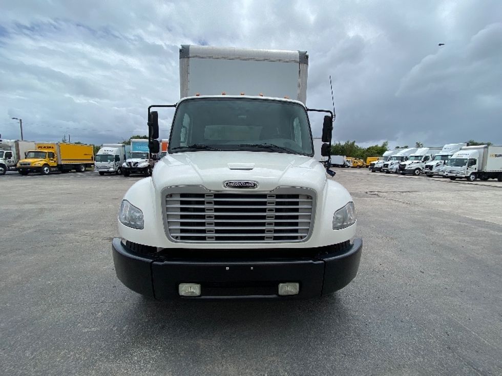 Medium Duty Box Truck-Light and Medium Duty Trucks-Freightliner-2018-M2-Ocala-FL-104,633\n\t\tmiles-$ 56,750 - Image 2