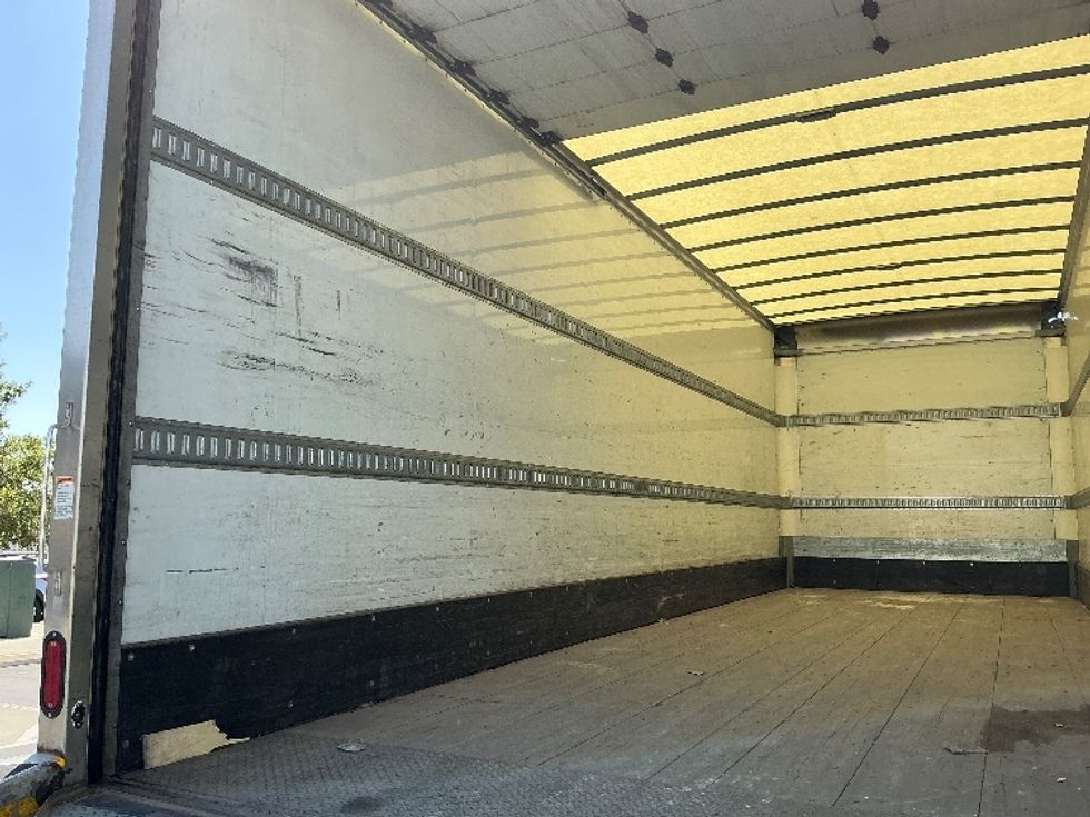 Medium Duty Box Truck-Light and Medium Duty Trucks-Freightliner-2018-M2-Ogden-UT-231,997\n\t\tmiles-$ 42,750 - Image 11