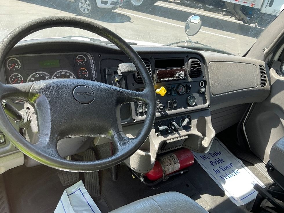 Medium Duty Box Truck-Light and Medium Duty Trucks-Freightliner-2018-M2-Ogden-UT-231,997\n\t\tmiles-$ 42,750 - Image 18