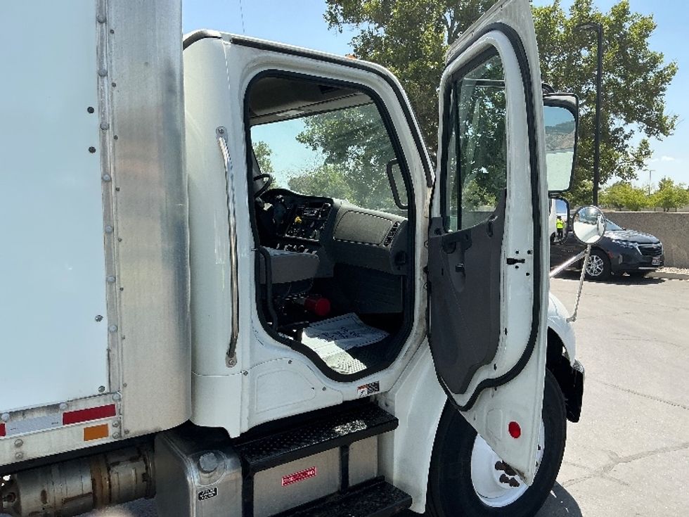 Medium Duty Box Truck-Light and Medium Duty Trucks-Freightliner-2018-M2-Ogden-UT-231,997\n\t\tmiles-$ 42,750 - Image 20