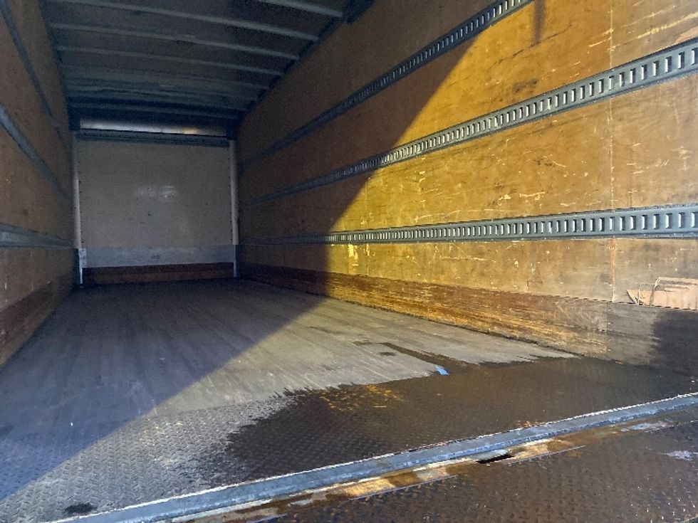 Medium Duty Box Truck-Light and Medium Duty Trucks-Freightliner-2018-M2-Orlando-FL-120,571\n\t\tmiles-$ 56,500 - Image 13