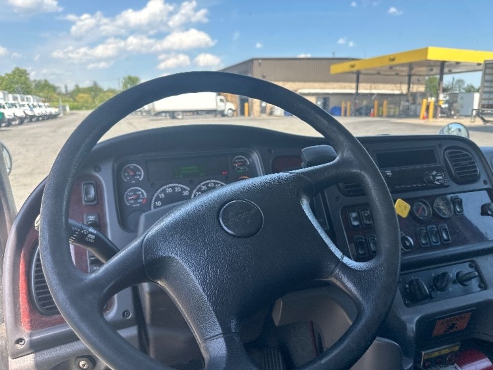 Medium Duty Box Truck-Light and Medium Duty Trucks-Freightliner-2018-M2-Parsippany-NJ-338,630\n\t\tmiles-$ 35,000 - Image 16