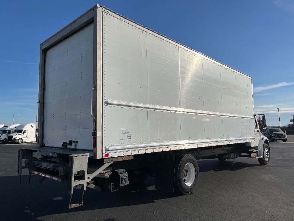 Medium Duty Box Truck-Light and Medium Duty Trucks-Freightliner-2018-M2-Pasco-WA-153,738\n\t\tmiles-$ 49,250 - Image 13