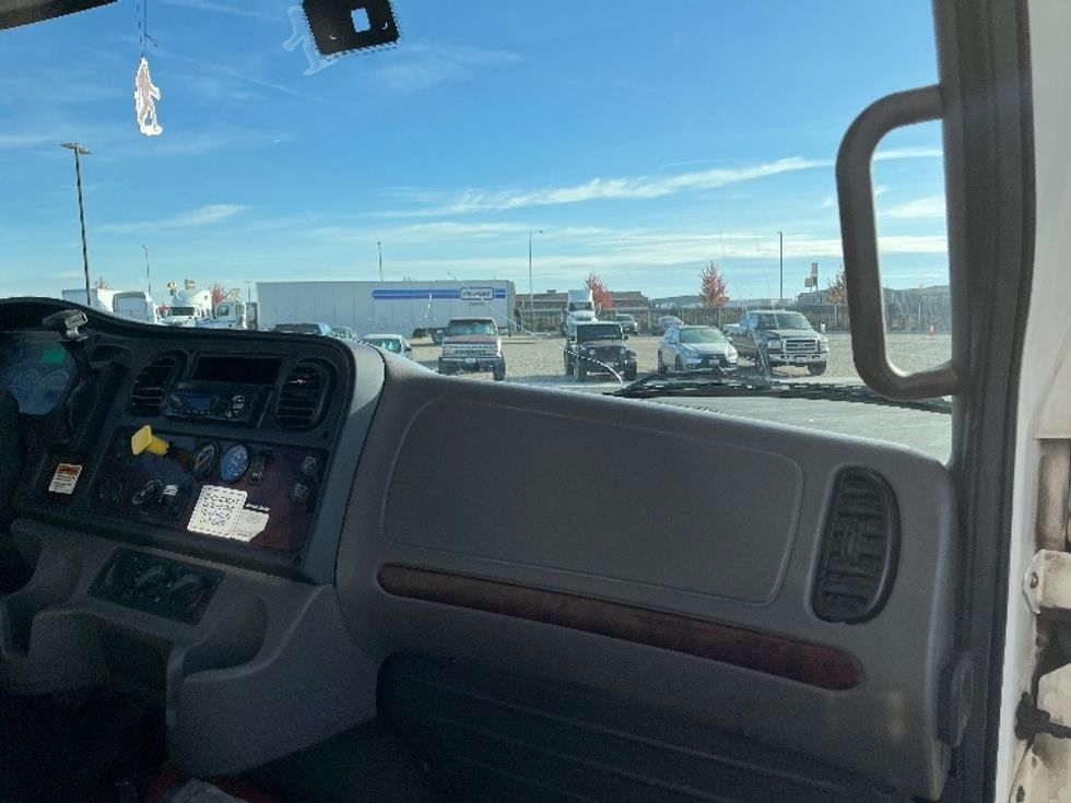 Medium Duty Box Truck-Light and Medium Duty Trucks-Freightliner-2018-M2-Pasco-WA-153,738\n\t\tmiles-$ 49,250 - Image 20