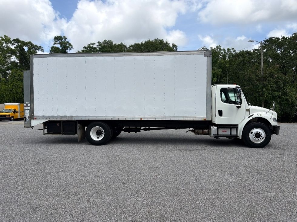 Medium Duty Box Truck-Light and Medium Duty Trucks-Freightliner-2018-M2-Pensacola-FL-127,125\n\t\tmiles-$ 53,000 - Image 14