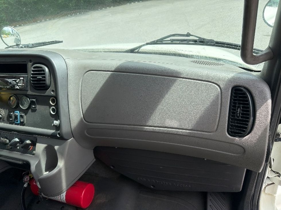 Medium Duty Box Truck-Light and Medium Duty Trucks-Freightliner-2018-M2-Pensacola-FL-127,125\n\t\tmiles-$ 53,000 - Image 20