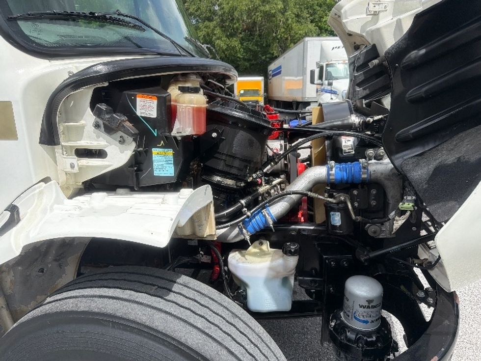 Medium Duty Box Truck-Light and Medium Duty Trucks-Freightliner-2018-M2-Pensacola-FL-127,125\n\t\tmiles-$ 53,000 - Image 21