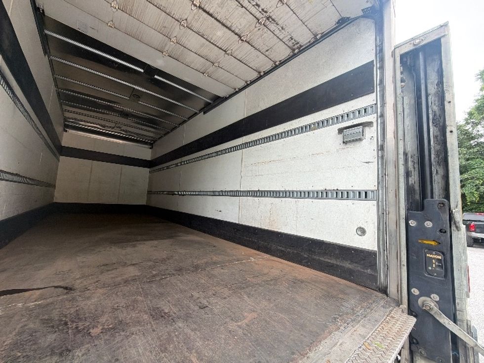 Medium Duty Box Truck-Light and Medium Duty Trucks-Freightliner-2018-M2-Pensacola-FL-127,125\n\t\tmiles-$ 53,000 - Image 23