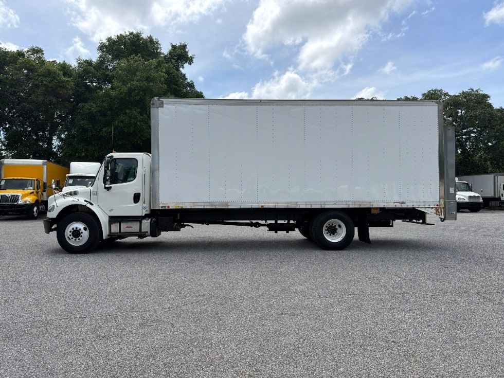 Medium Duty Box Truck-Light and Medium Duty Trucks-Freightliner-2018-M2-Pensacola-FL-127,125\n\t\tmiles-$ 53,000 - Image 4