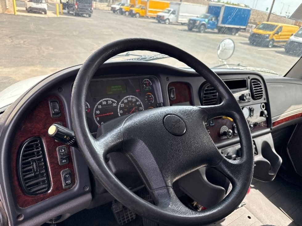 Medium Duty Box Truck-Light and Medium Duty Trucks-Freightliner-2018-M2-Phoenix-AZ-146,830\n\t\tmiles-$ 48,250 - Image 17