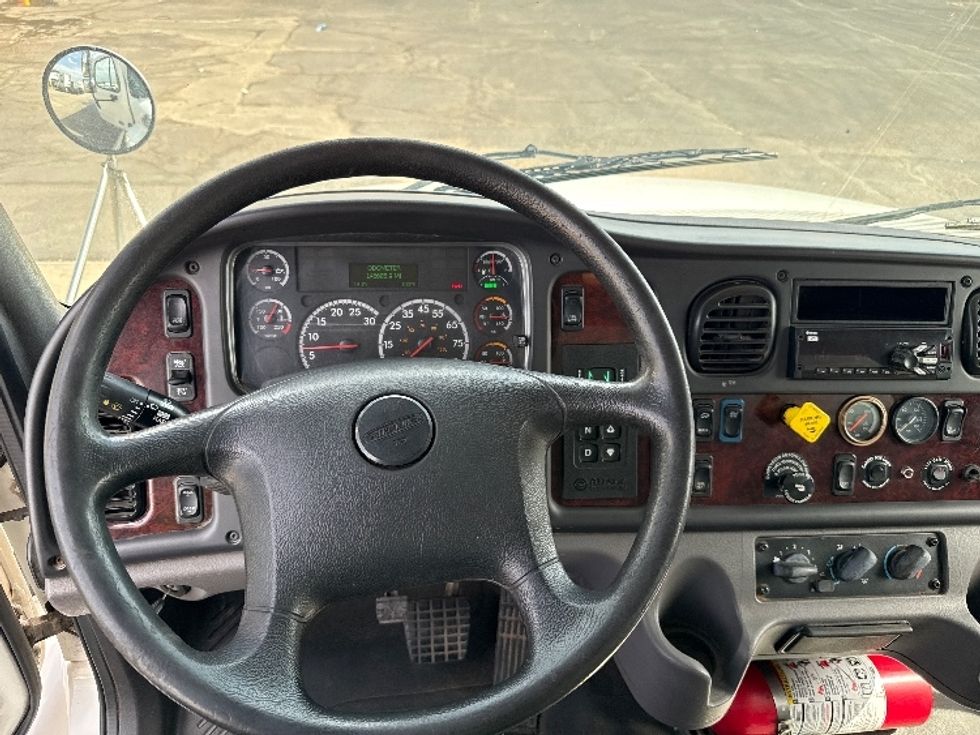 Medium Duty Box Truck-Light and Medium Duty Trucks-Freightliner-2018-M2-Phoenix-AZ-146,830\n\t\tmiles-$ 48,250 - Image 18