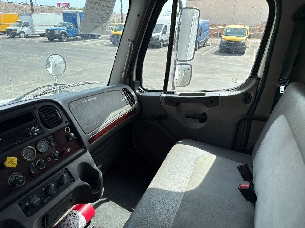 Medium Duty Box Truck-Light and Medium Duty Trucks-Freightliner-2018-M2-Phoenix-AZ-146,830\n\t\tmiles-$ 48,250 - Image 19