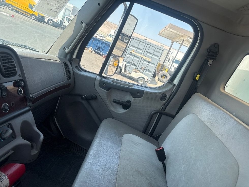 Medium Duty Box Truck-Light and Medium Duty Trucks-Freightliner-2018-M2-Phoenix-AZ-149,353\n\t\tmiles-$ 48,000 - Image 19