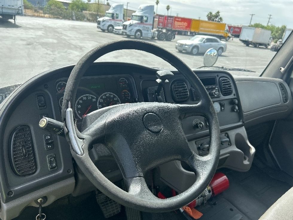 Medium Duty Box Truck-Light and Medium Duty Trucks-Freightliner-2018-M2-Phoenix-AZ-188,662\n\t\tmiles-$ 48,750 - Image 17