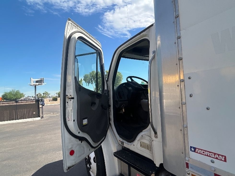 Medium Duty Box Truck-Light and Medium Duty Trucks-Freightliner-2018-M2-Phoenix-AZ-80,691\n\t\tmiles-$ 42,750 - Image 16