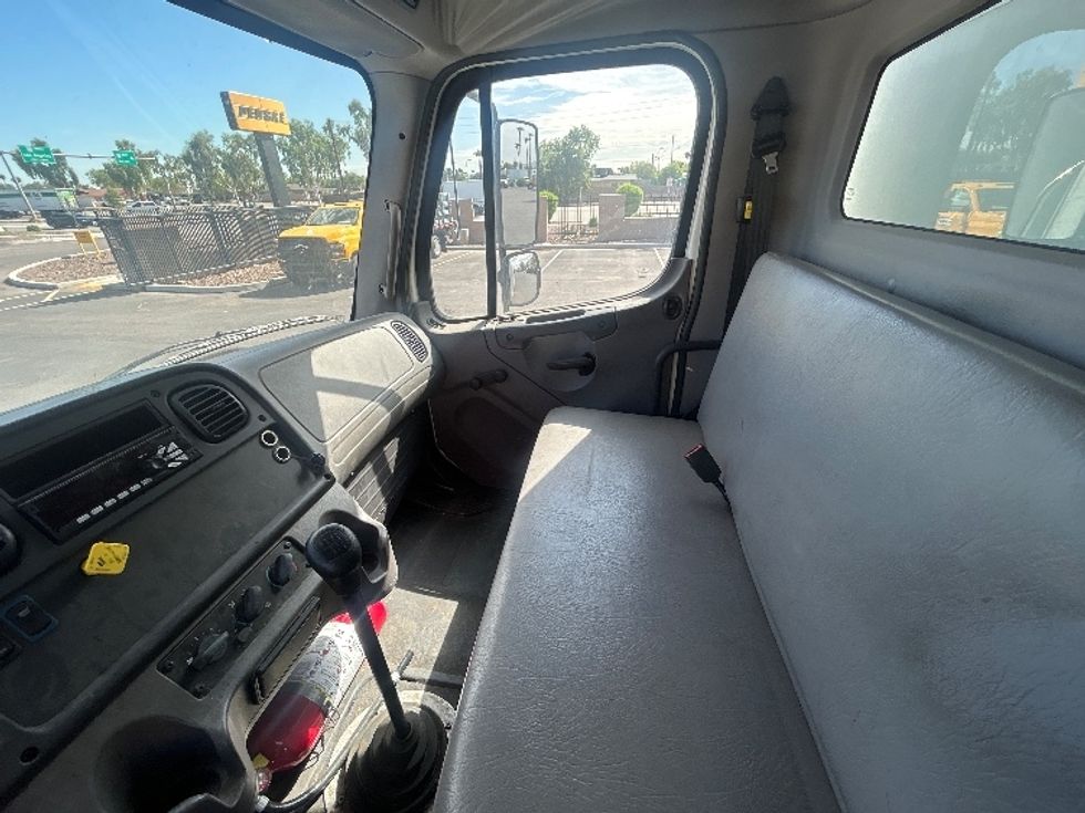 Medium Duty Box Truck-Light and Medium Duty Trucks-Freightliner-2018-M2-Phoenix-AZ-80,691\n\t\tmiles-$ 42,750 - Image 19