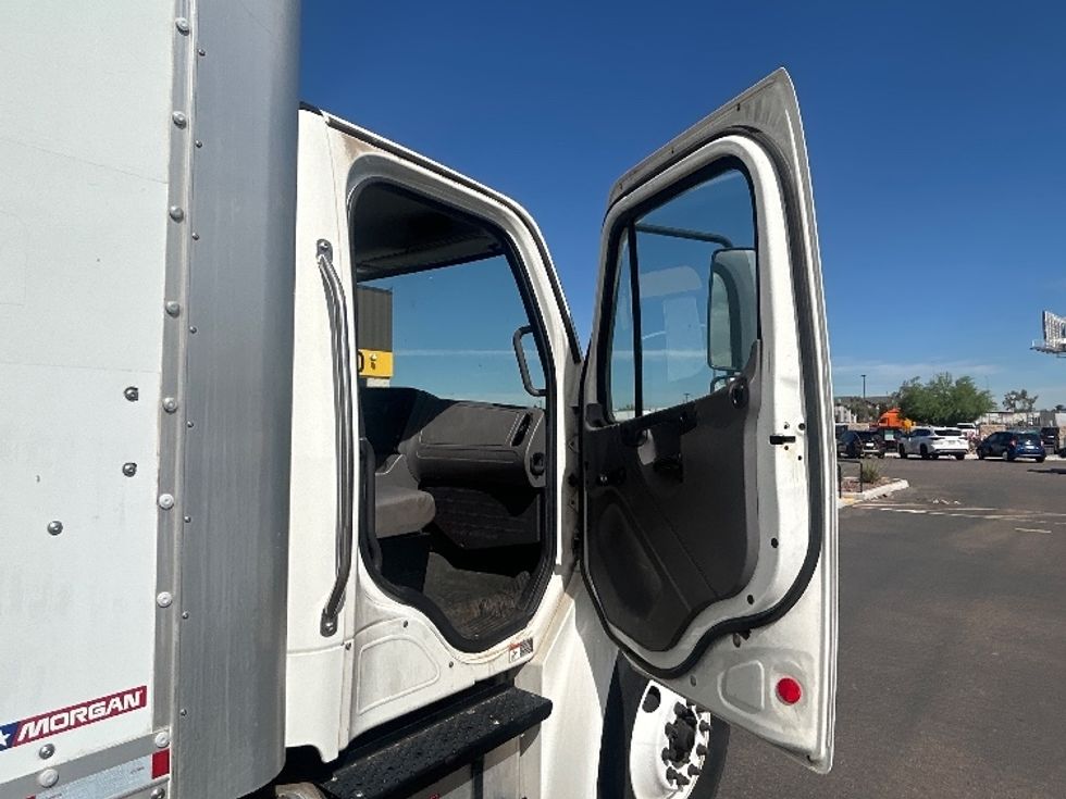 Medium Duty Box Truck-Light and Medium Duty Trucks-Freightliner-2018-M2-Phoenix-AZ-80,691\n\t\tmiles-$ 42,750 - Image 20