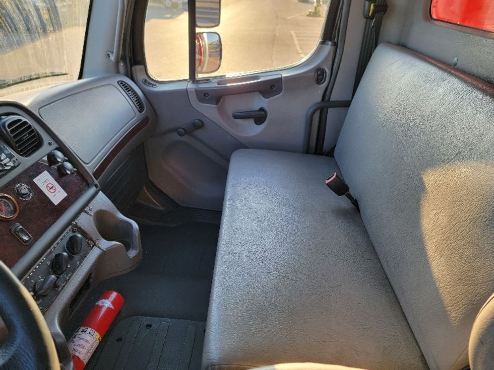 Medium Duty Box Truck-Light and Medium Duty Trucks-Freightliner-2018-M2-Piqua-OH-273,265\n\t\tmiles-$ 30,000 - Image 19