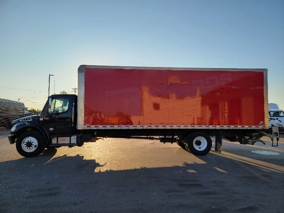 Medium Duty Box Truck-Light and Medium Duty Trucks-Freightliner-2018-M2-Piqua-OH-273,265\n\t\tmiles-$ 30,000 - Image 4